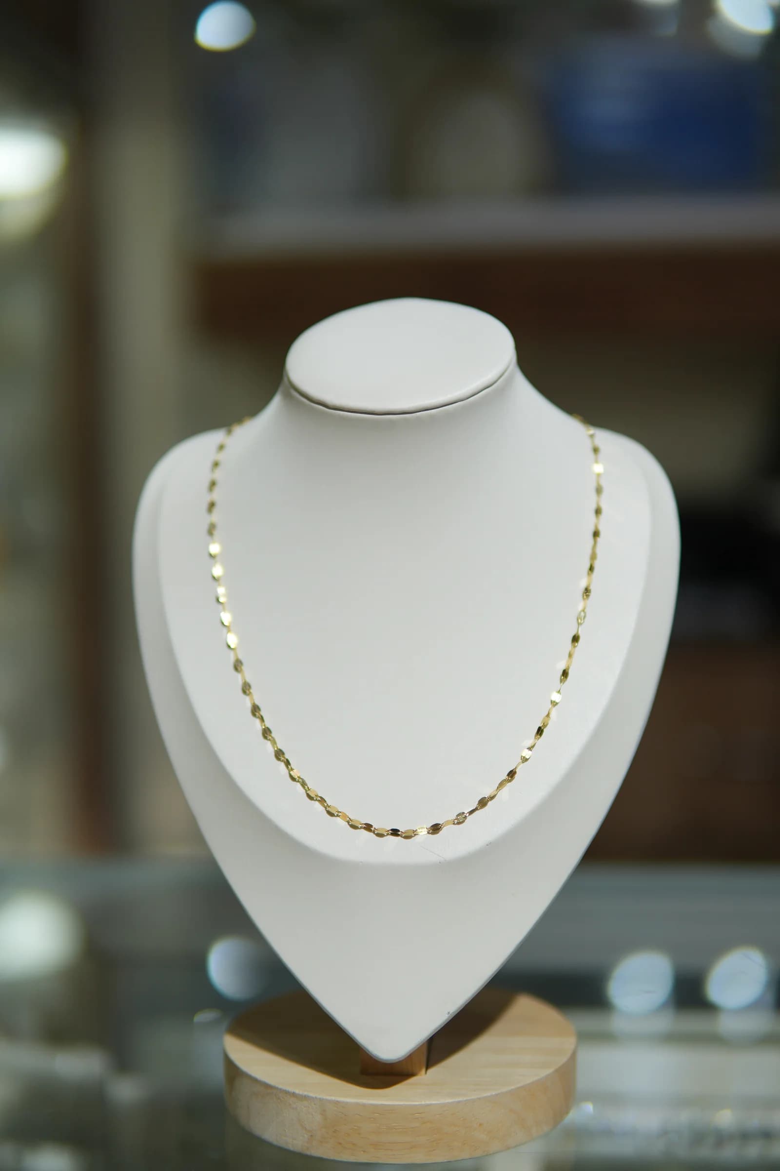 Cadena de eslabón plano luminoso en oro amarillo 18k — vista 1
