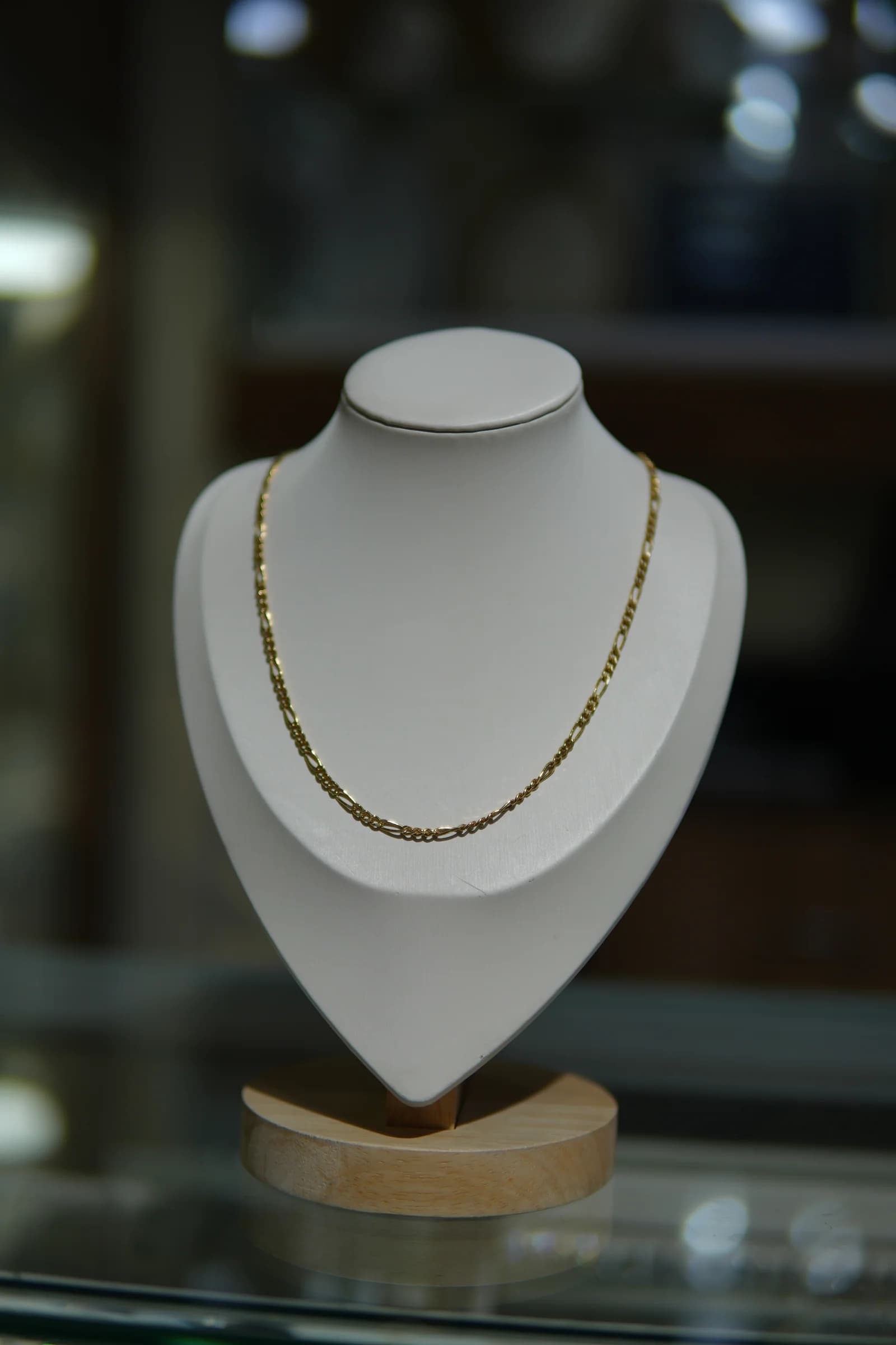 Cadena de eslabón definido en oro amarillo 18k — vista 1