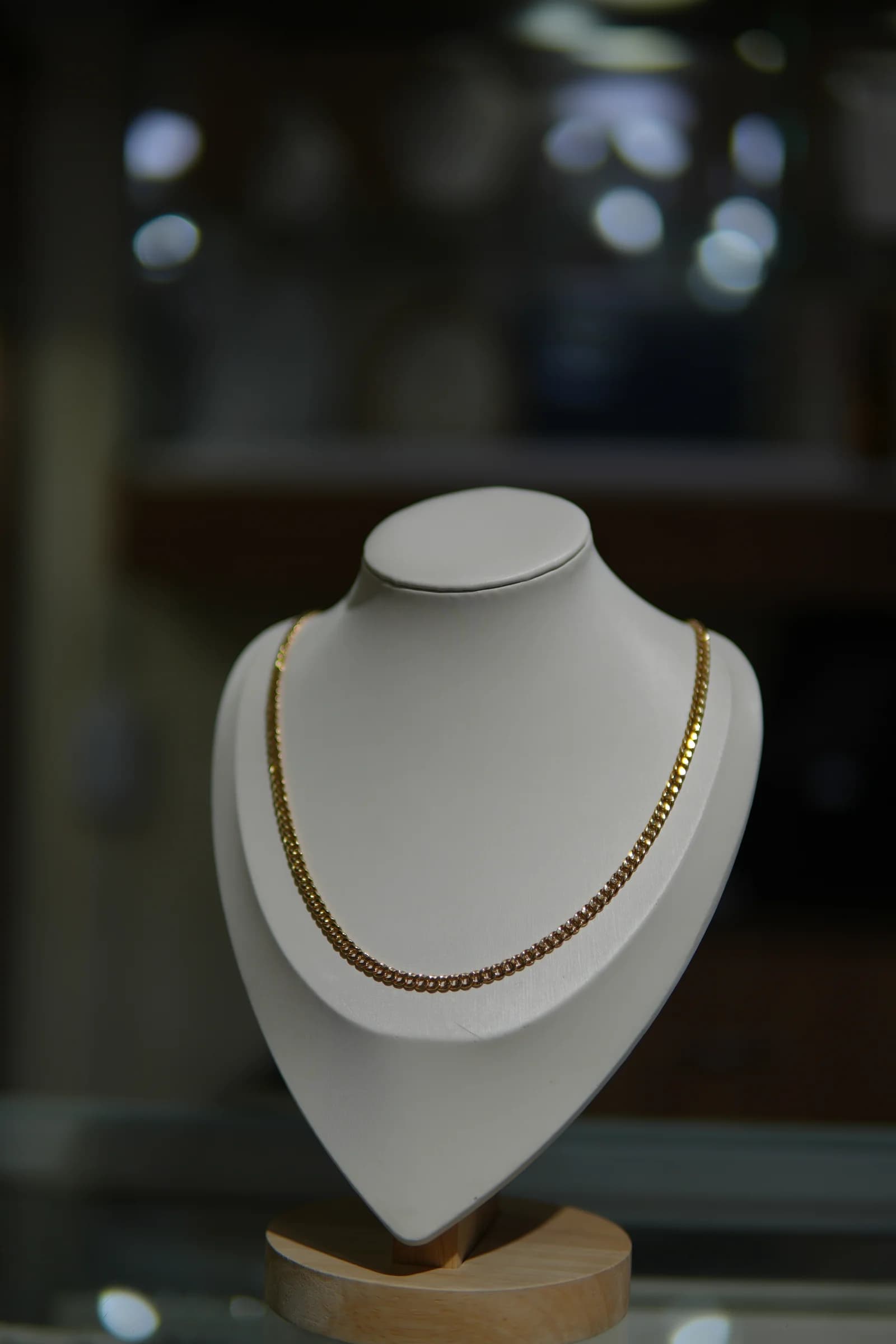 Cadena de eslabón denso en oro amarillo 18k — vista 2
