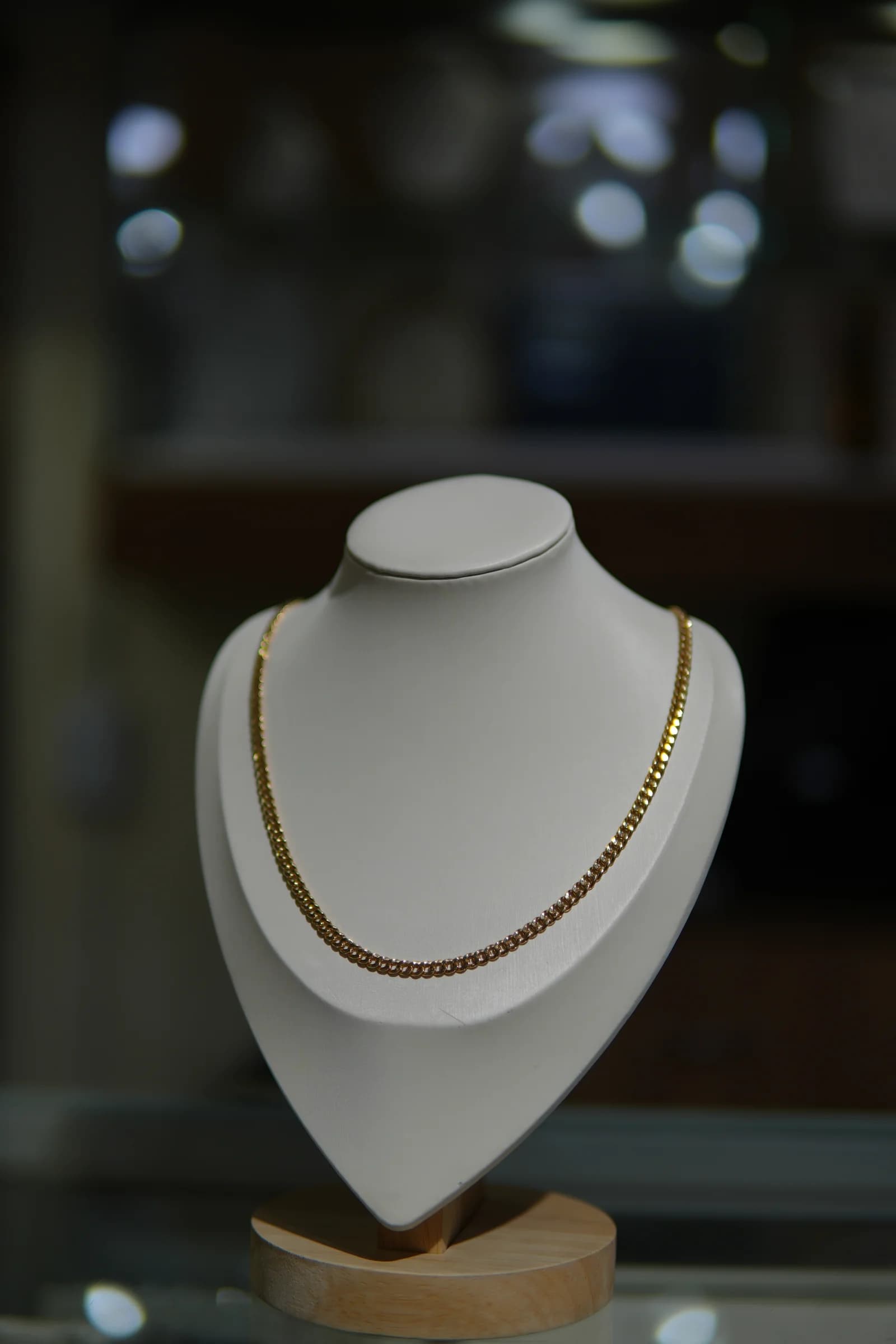 Cadena de eslabón denso en oro amarillo 18k — vista 3