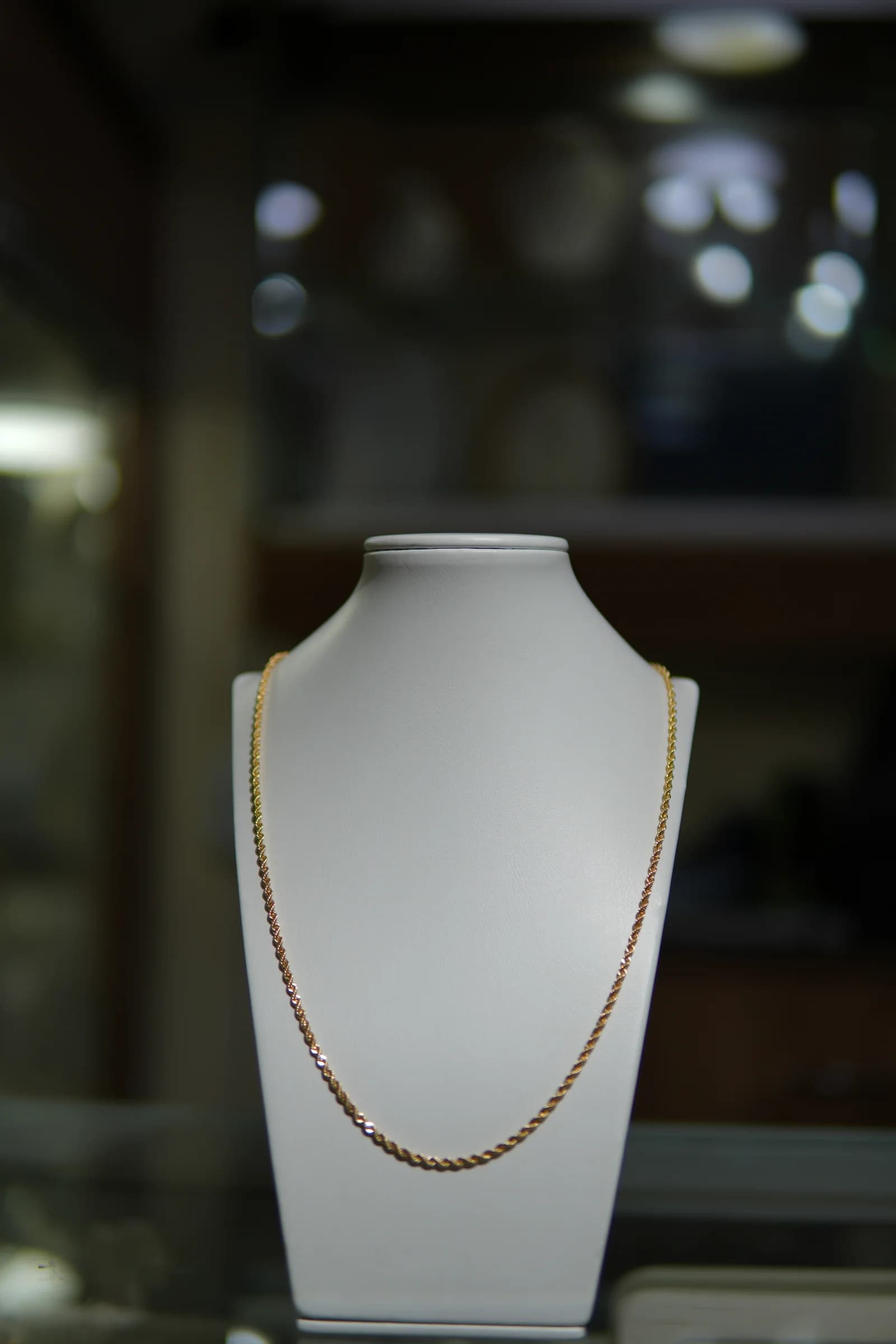 Cadena de eslabón entrelazado en oro amarillo 18k — vista 1