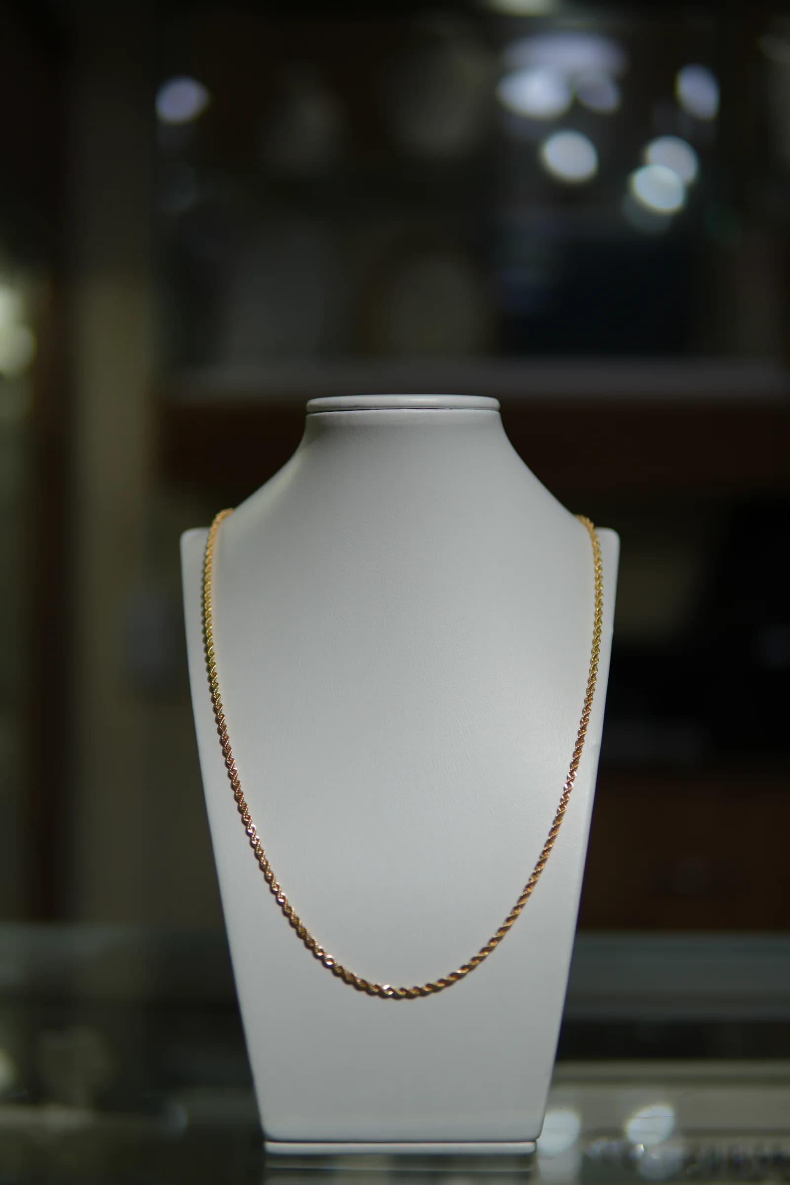 Cadena de eslabón entrelazado en oro amarillo 18k — vista 2