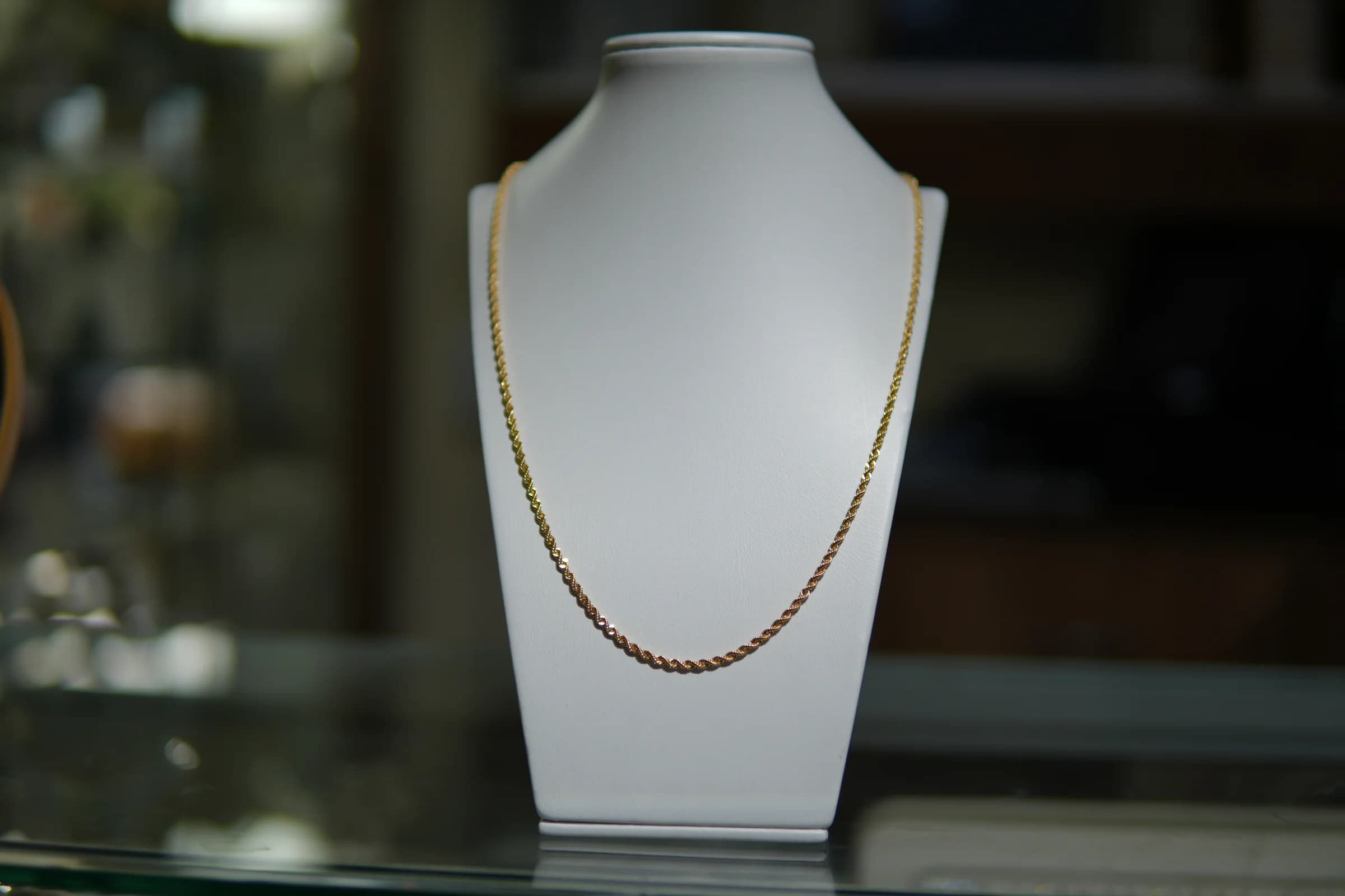 Cadena de eslabón entrelazado en oro amarillo 18k — vista 3
