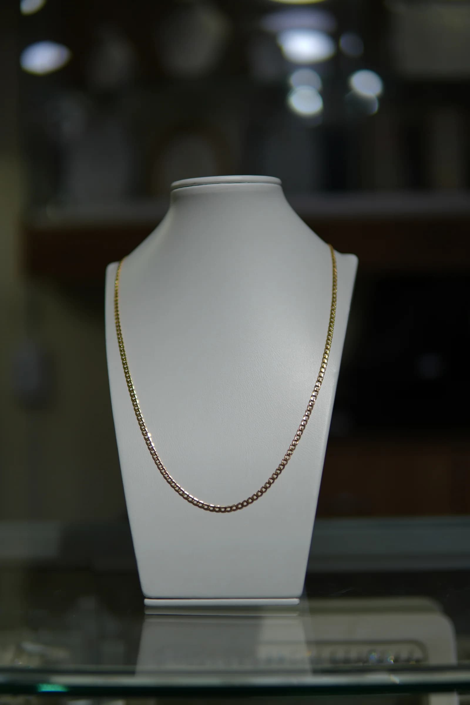 Cadena de eslabón marcado en oro amarillo 18k — vista 1