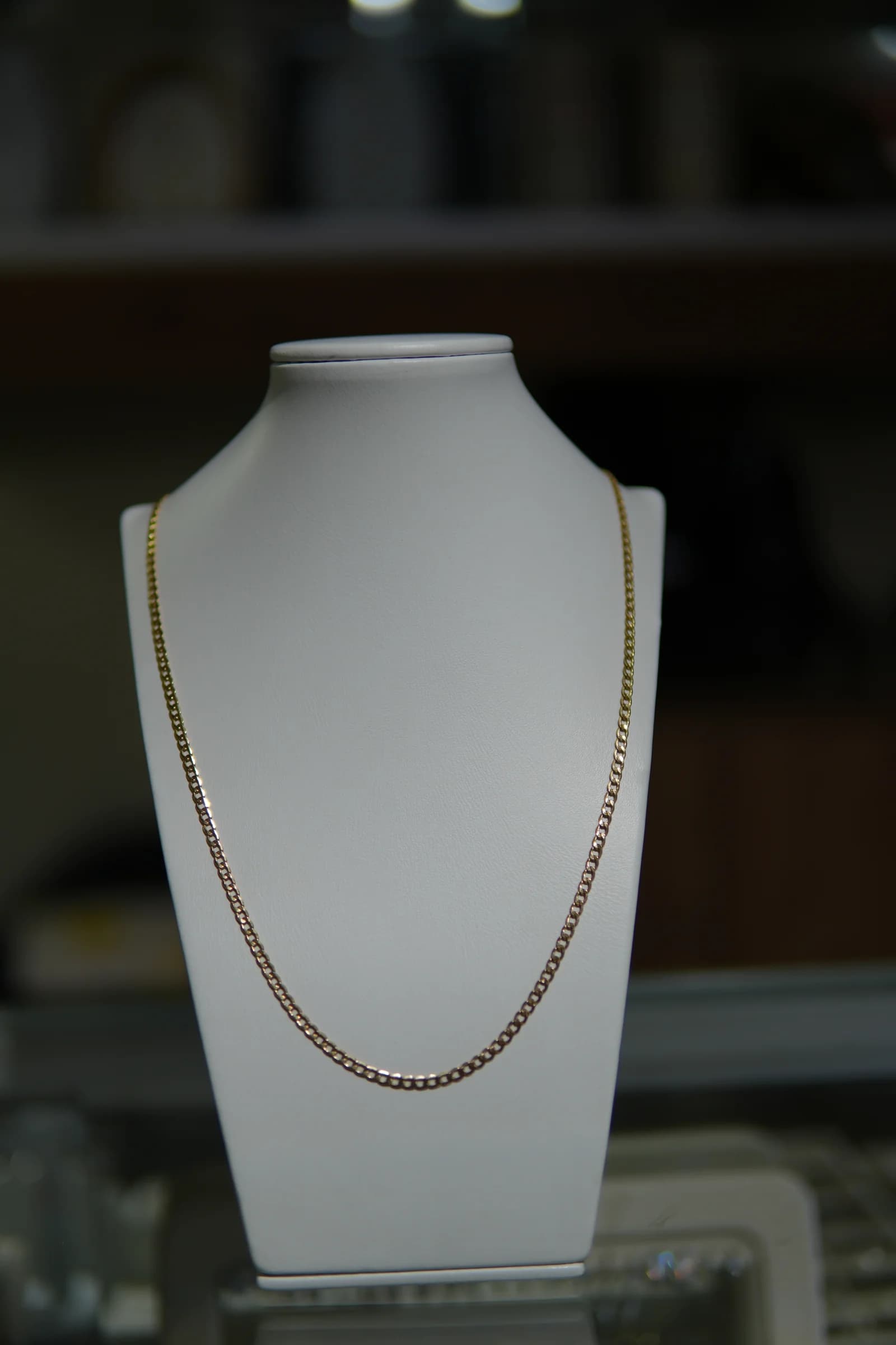 Cadena de eslabón marcado en oro amarillo 18k — vista 3